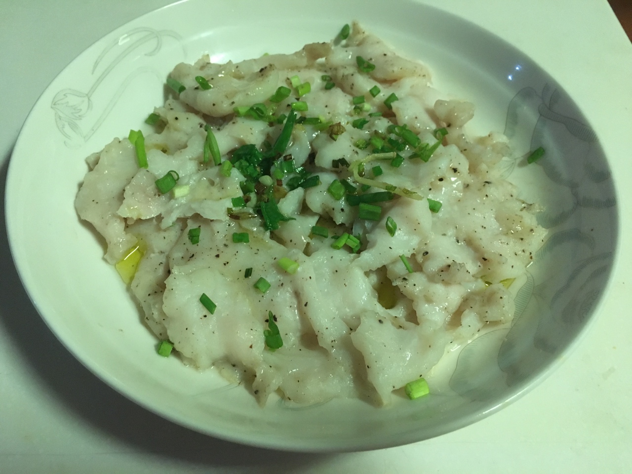 鮮香龍利魚——山寨版十二道鋒味三星蔥鯛魚（附案板切魚去腥小妙招）的做法 步骤12
