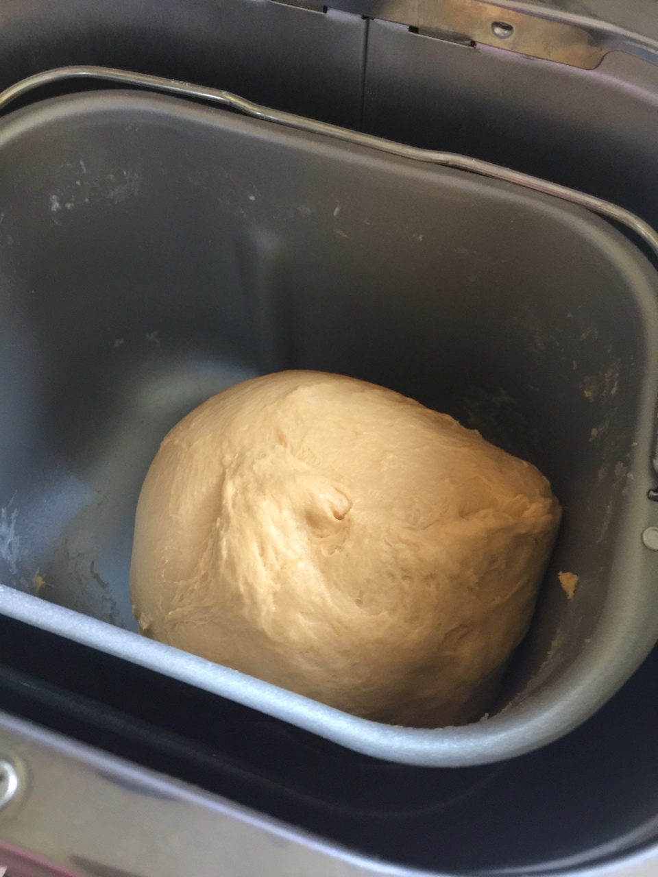 南瓜蜂蜜淡奶油辮子面包（面包機後整形）的做法 步骤6