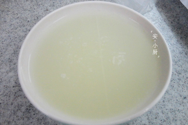 米湯老南瓜糖水的做法 步骤2