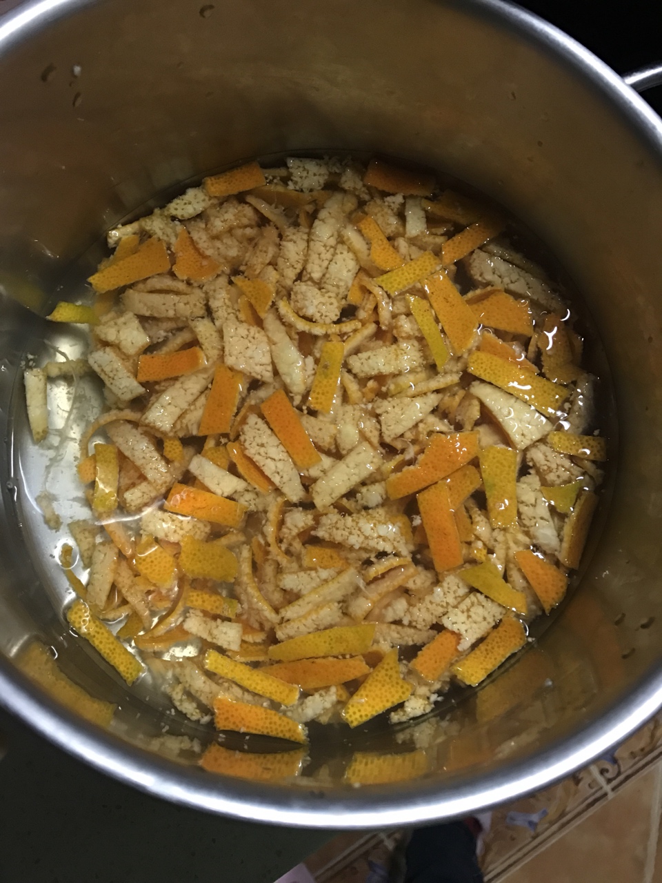 自制香甜橘子醬的做法 步骤2