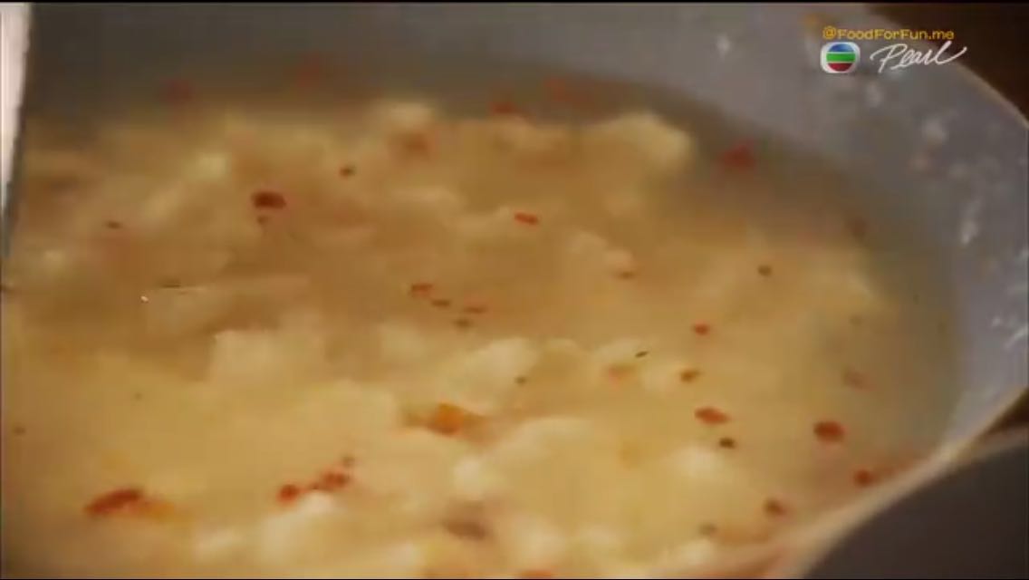 【簡單意面】熱辣雞湯羊尾巴面 Pasta Reale in Warming Chicken and Chilli Broth的做法 步骤3