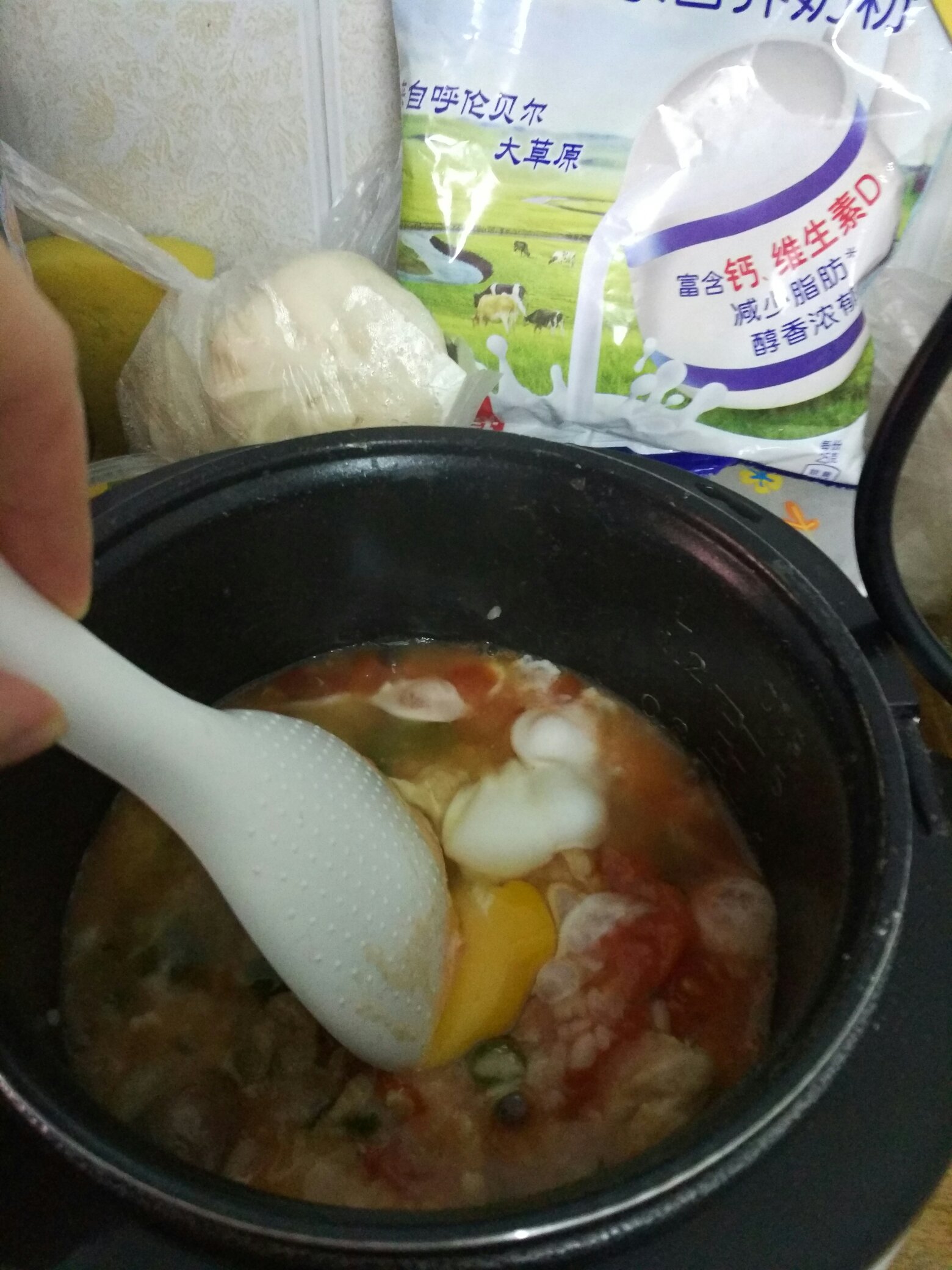 青椒番茄肉蛋煲仔飯（電飯鍋版）的做法 步骤6