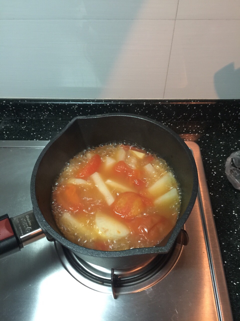酸甜番茄白蘿卜湯的做法 步骤3