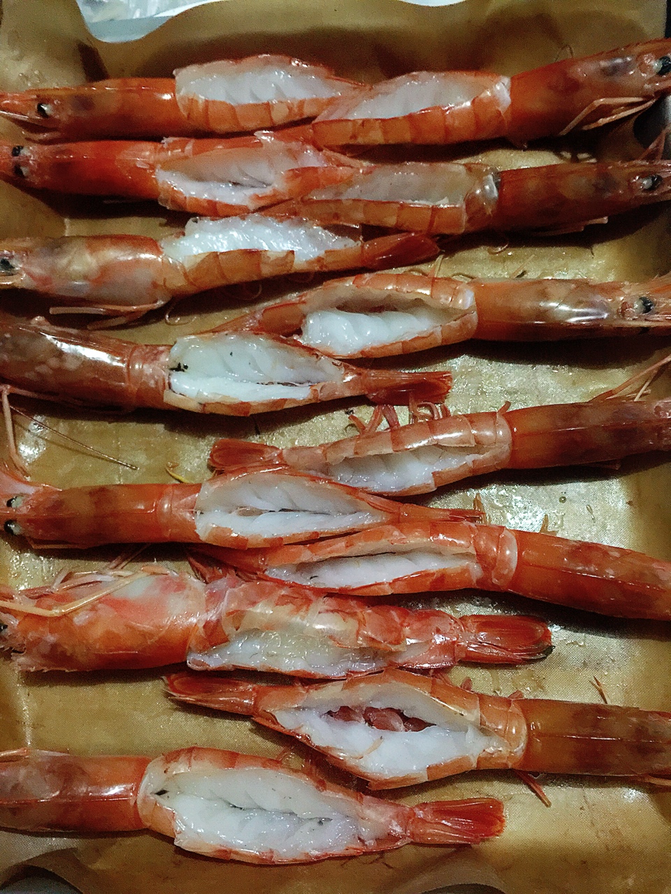 蒜蓉芝士焗阿根廷大蝦的做法 步骤2