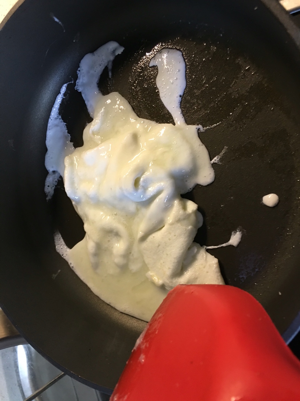 獨創椰漿滑炒蛋白的做法 步骤3