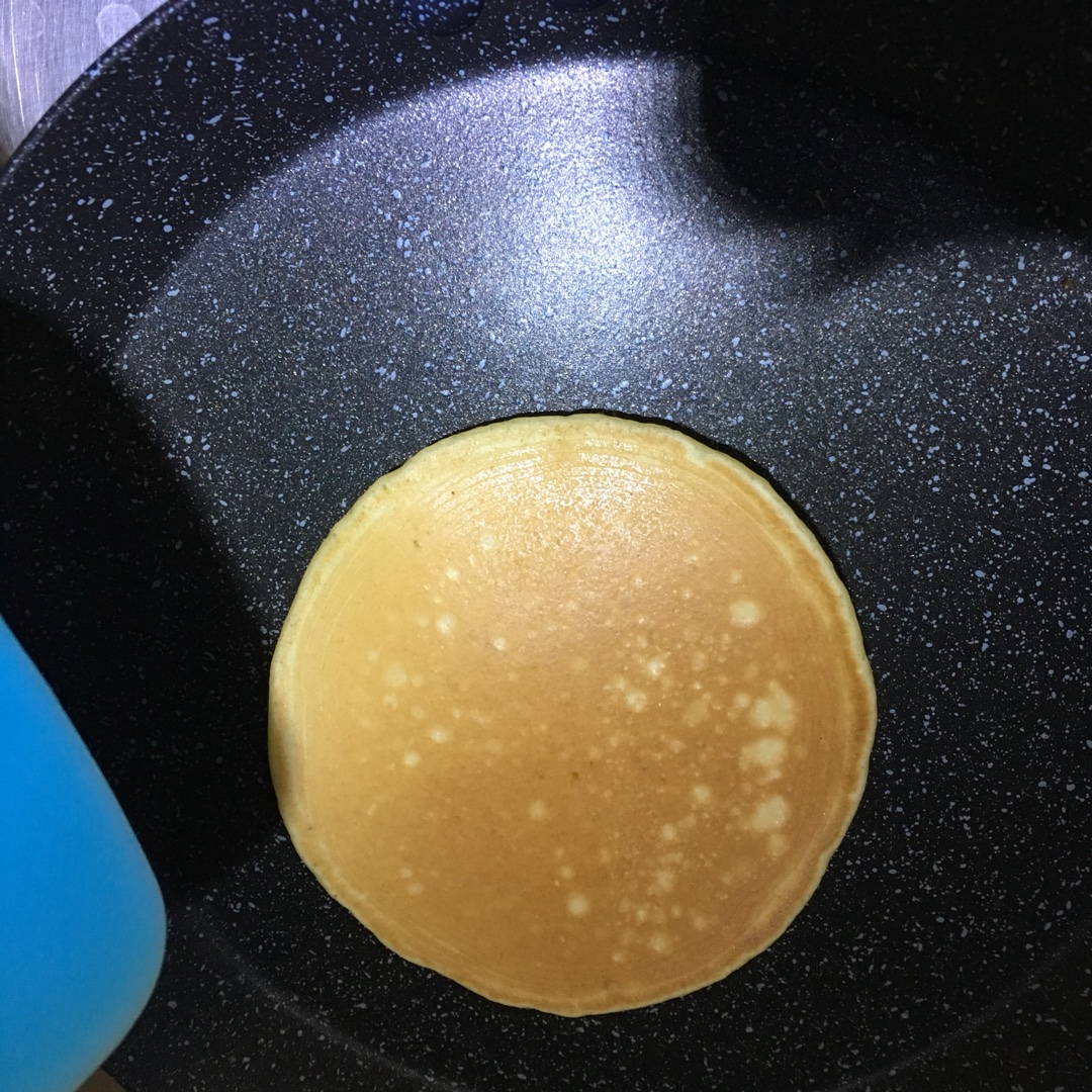 「原味松餅fluffy pancake」無油快手健康早餐的做法 步骤9