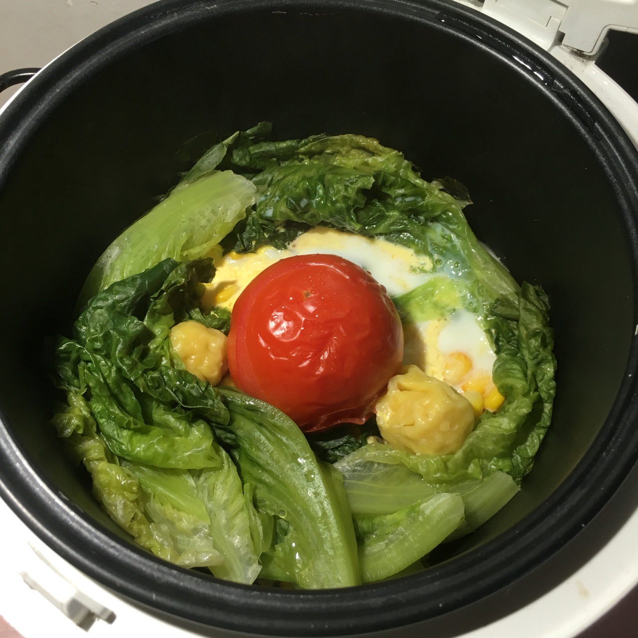 宿舍電飯煲 番茄玉米蛋飯 低卡好吃的做法 步骤3
