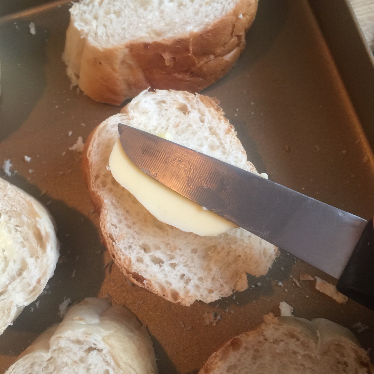 喂飽小怪物速成班－香蒜面包的做法 步骤5