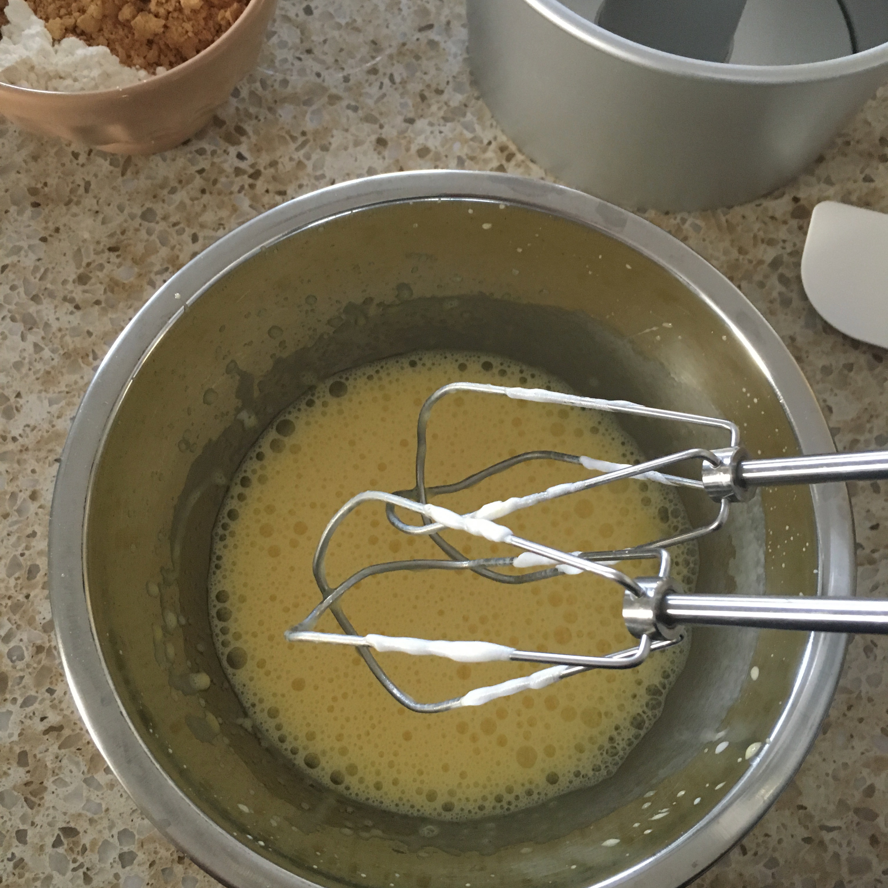 黃豆粉戚風蛋糕的做法 步骤4