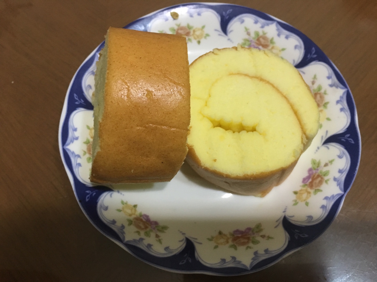 川秀自制原味酸奶版蛋糕卷的做法 步骤11