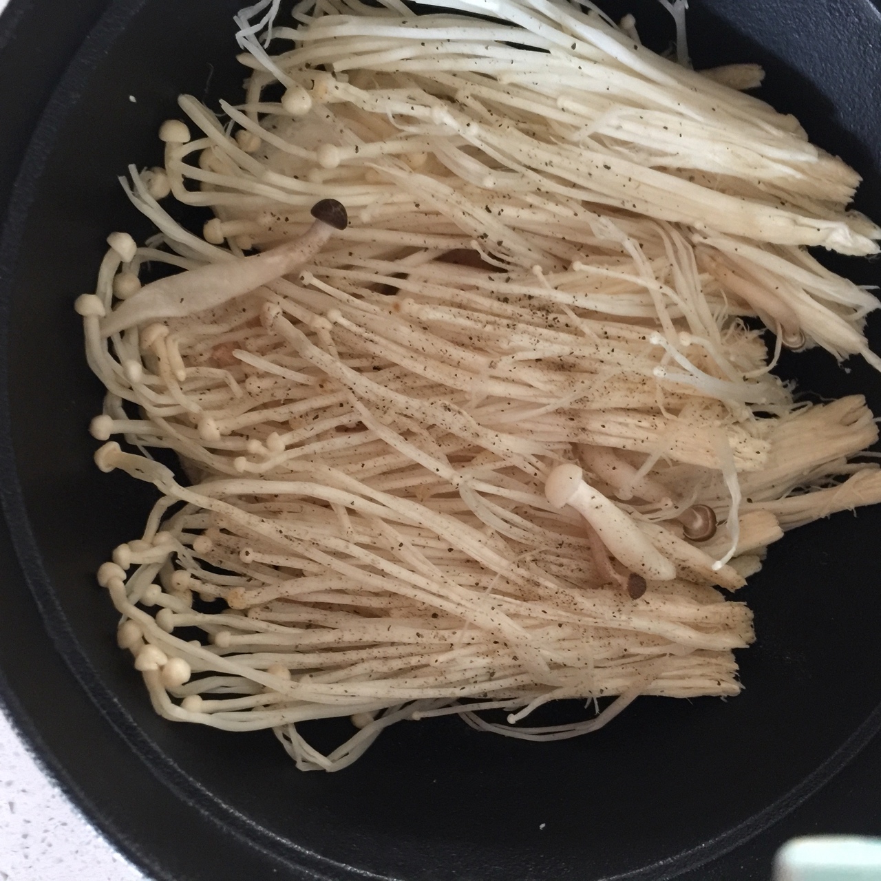 什錦蘑菇燜鍋的做法 步骤6