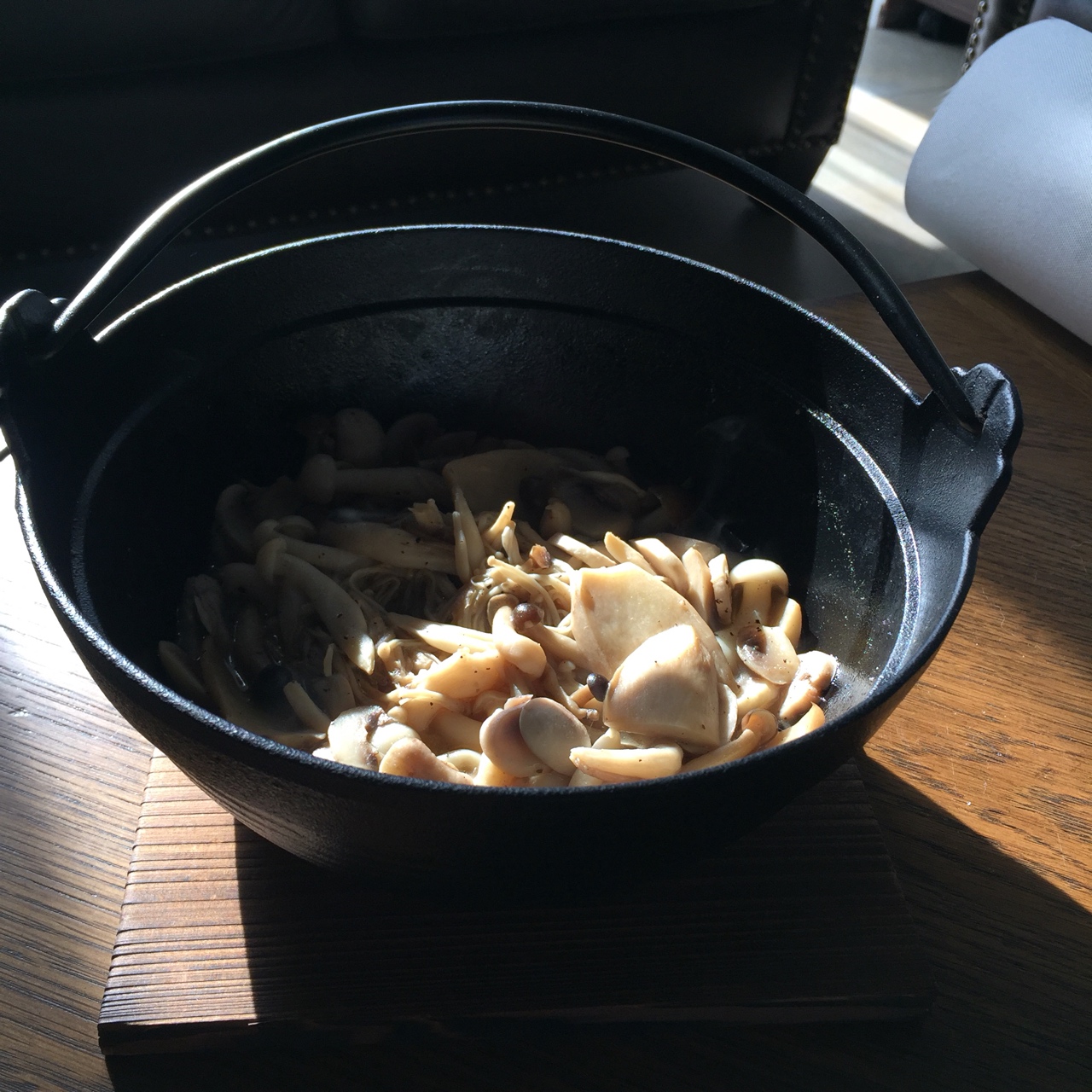 什錦蘑菇燜鍋的做法 步骤12