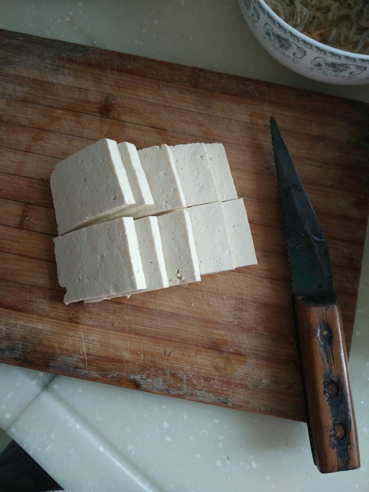 香煎老豆腐的做法 步骤2