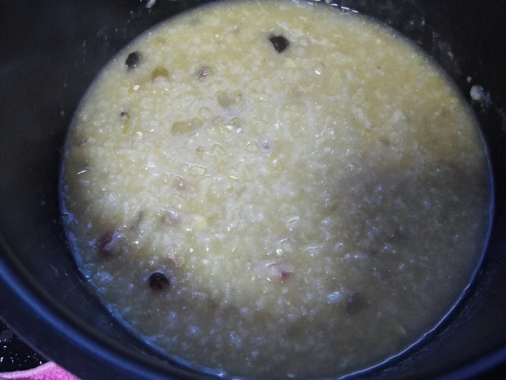 皮蛋瘦肉粥（2人量） 電飯煲版的做法 步骤5