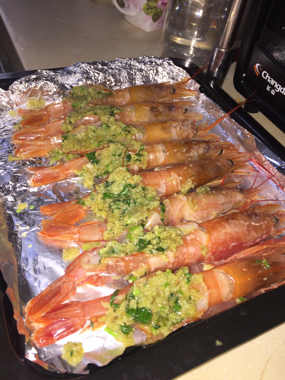 蒜蓉鹽烤阿根廷紅蝦的做法 步骤4