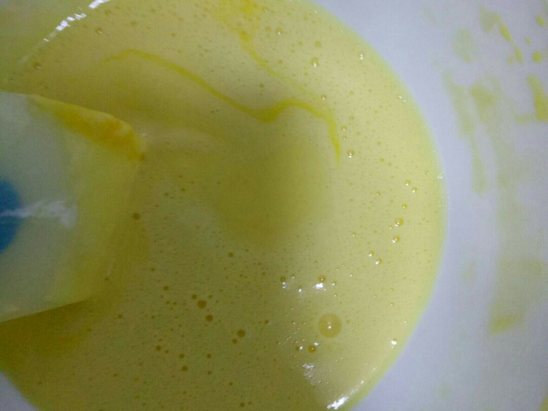 寶寶輔食蛋奶餅的做法 步骤1