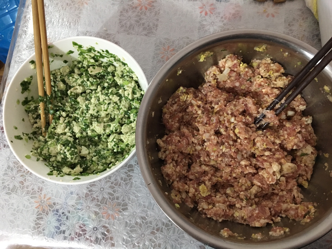 青菜豆腐餃子的做法 步骤1
