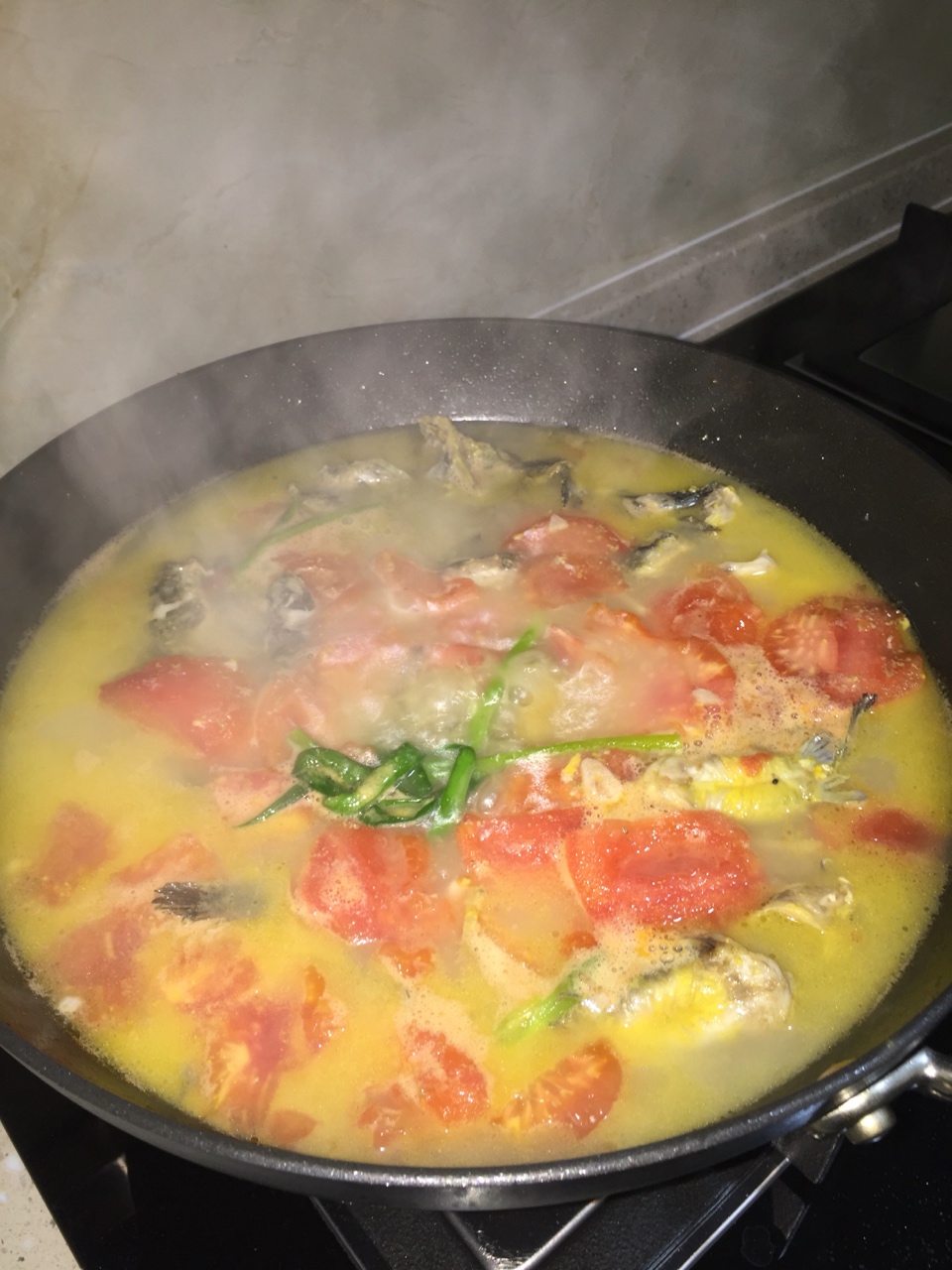 黃骨魚番茄湯的做法 步骤12