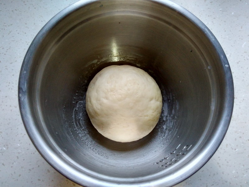 奶香豆沙卷的做法 步骤2