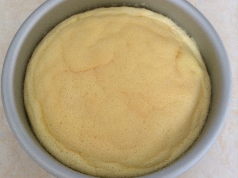 6寸酸奶戚風蛋糕（無油）的做法 步骤1
