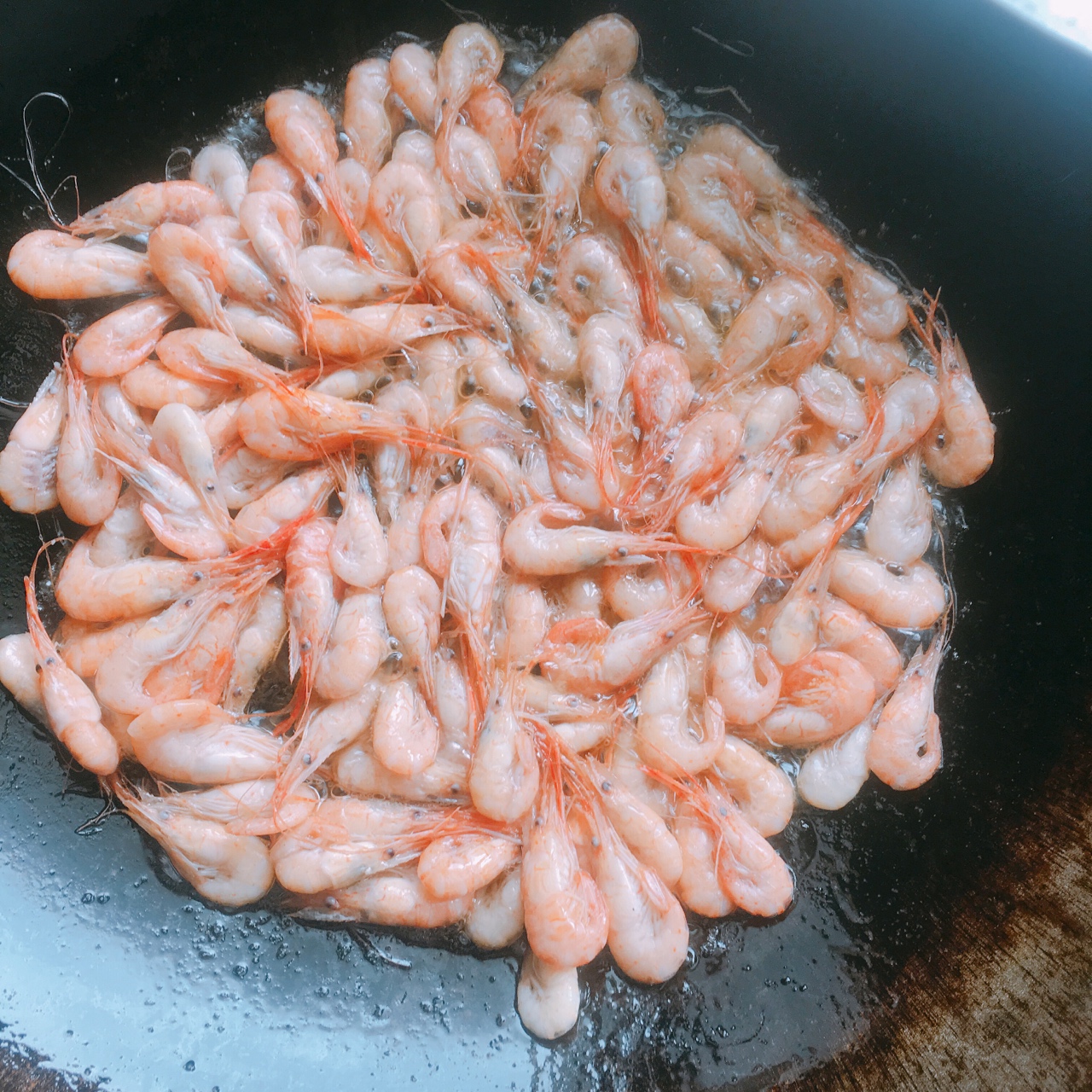 椒鹽香酥河蝦（雙胞胎媽媽的孕期開胃菜）的做法 步骤4