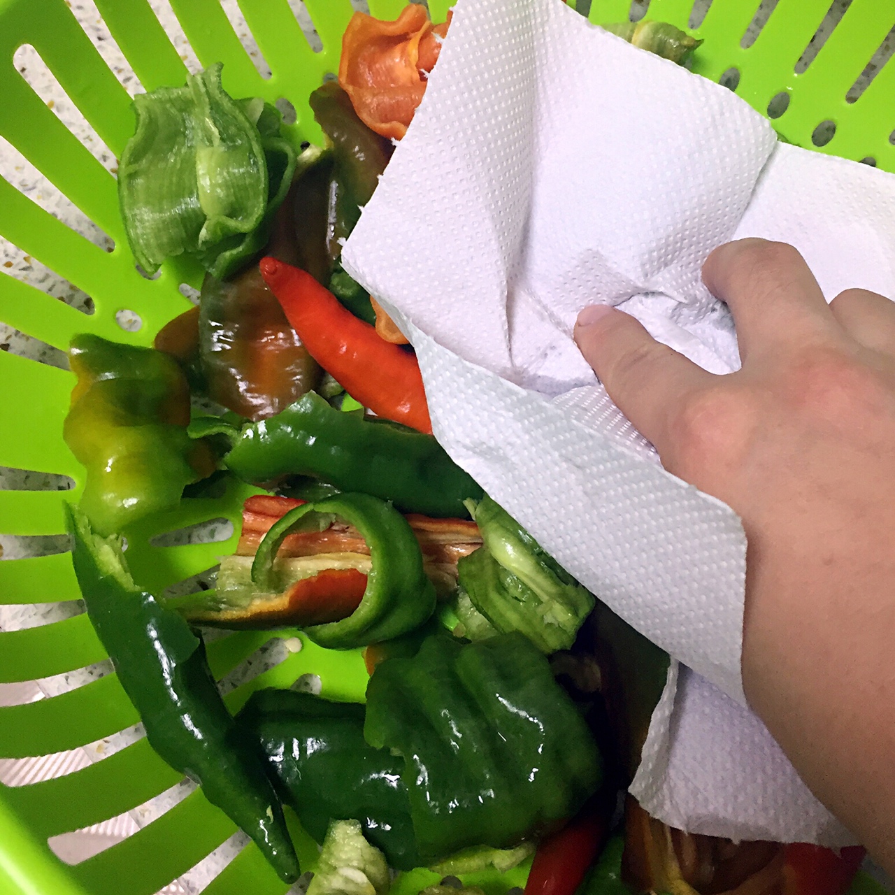 超級下飯的腌虎皮辣椒的做法 步骤2