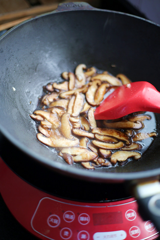 香菇油菜燴飯的做法 步骤5