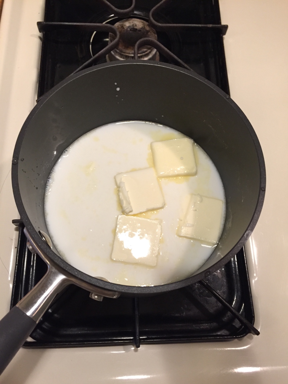 咸口乳酪泡芙的做法 步骤2
