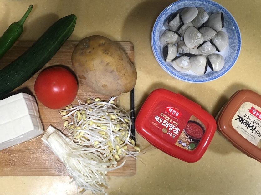 韓式大醬湯的做法 步骤1