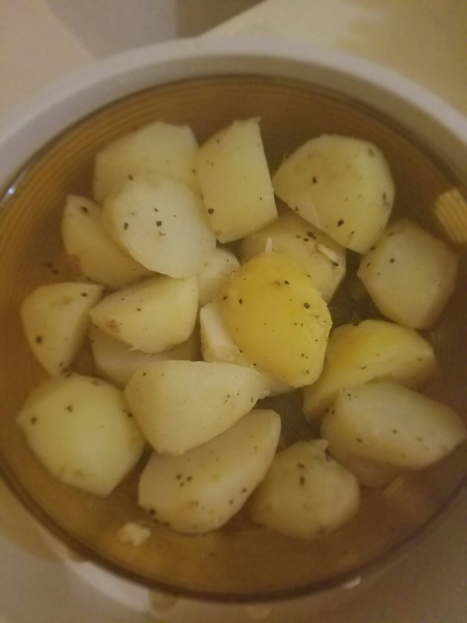 少油少鹽但堪稱完美的烤土豆！的做法 步骤2