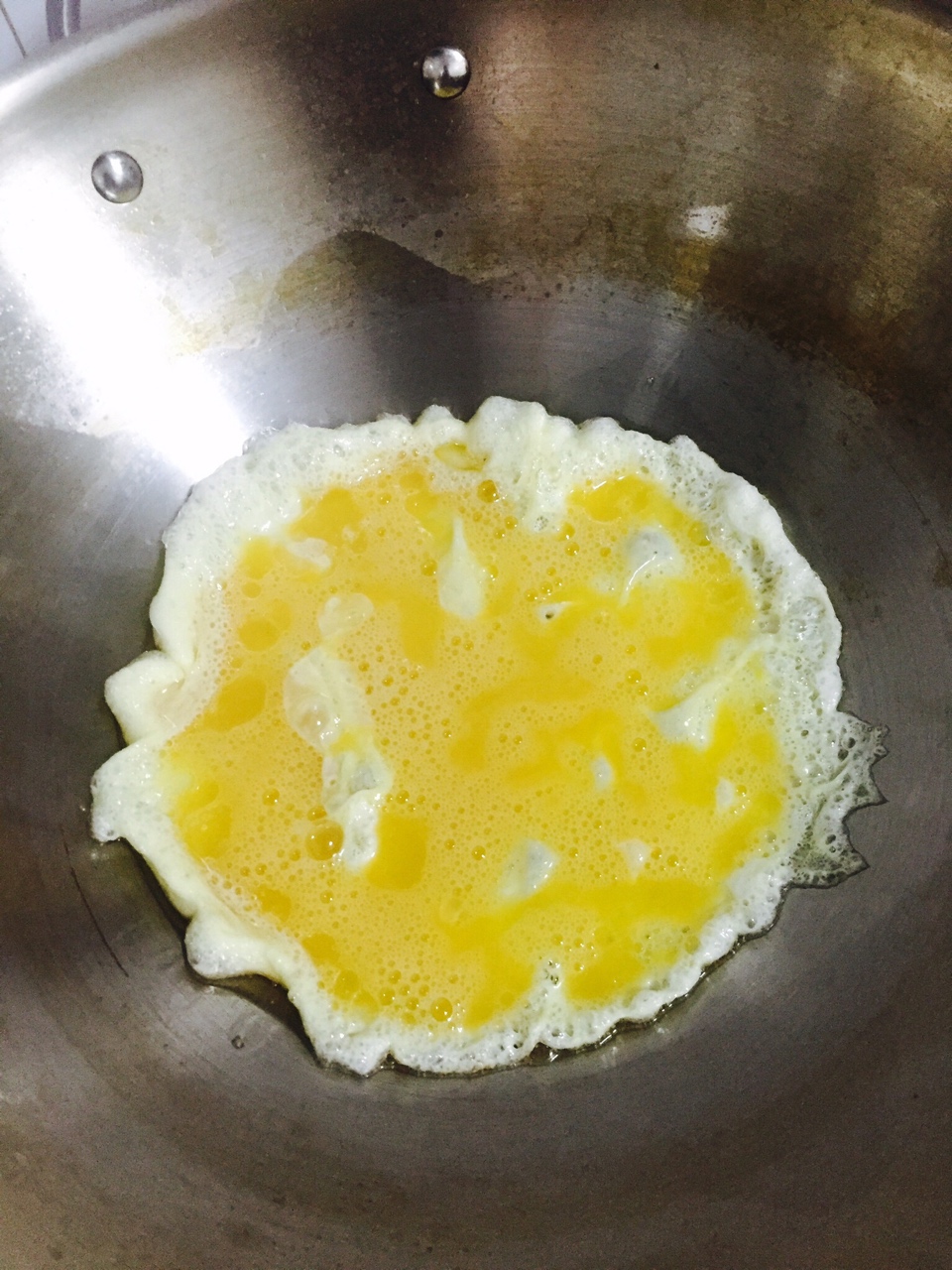 芹菜炒雞蛋的做法 步骤2