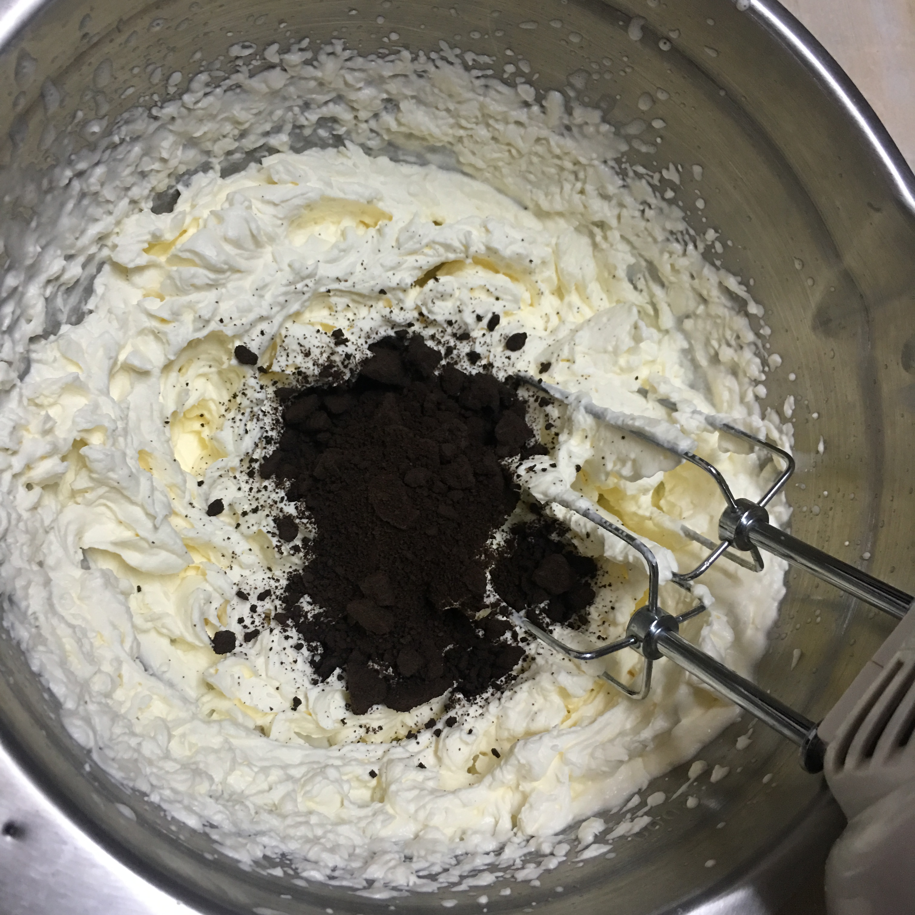 奧利奧奶油蛋糕卷的做法 步骤11