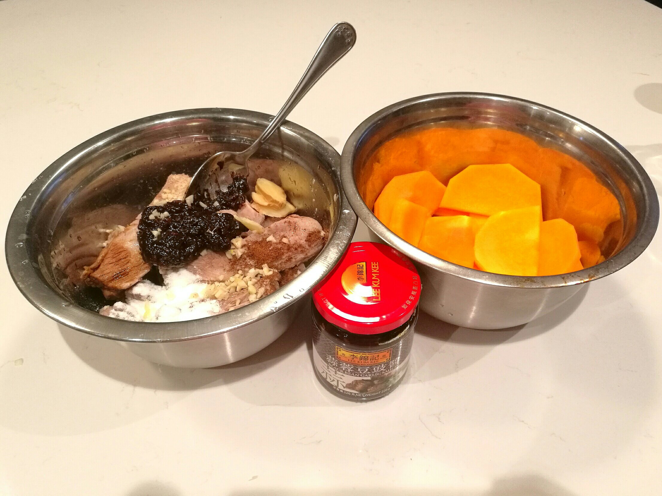 簡便的蒸菜 - 蒜蓉豆豉蒸排骨的做法 步骤4