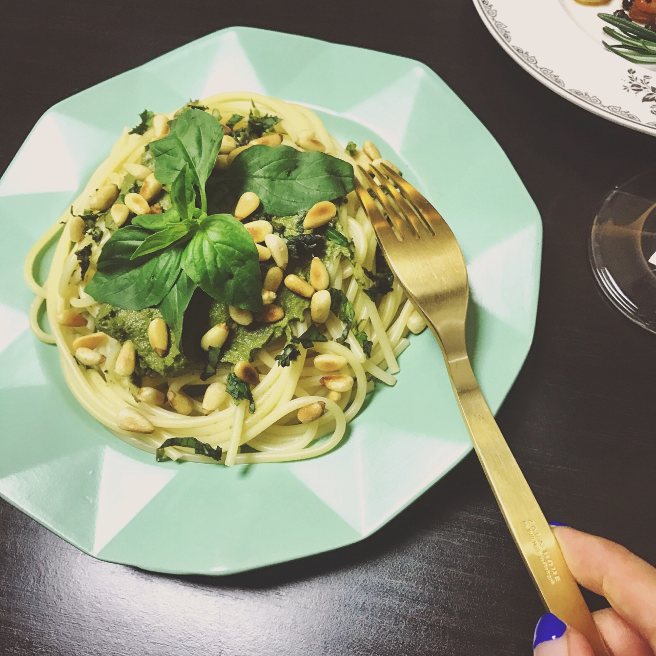 basil pasta 羅勒青醬意面的做法 步骤2