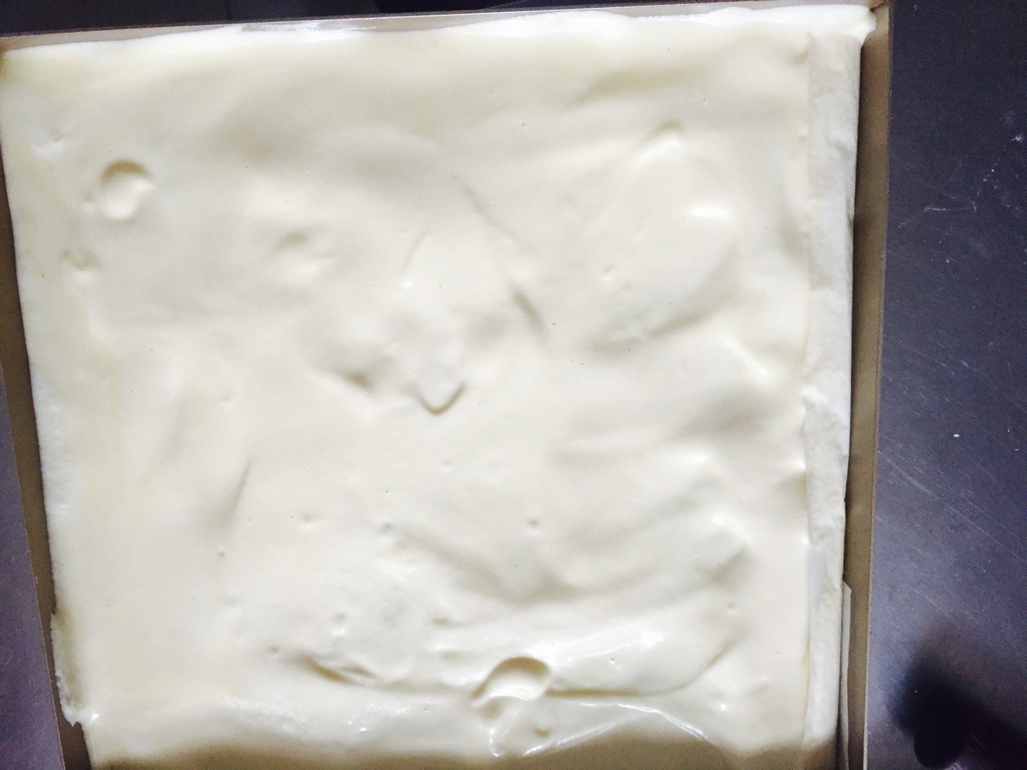 柔軟的燙面戚風蛋糕卷的做法 步骤10