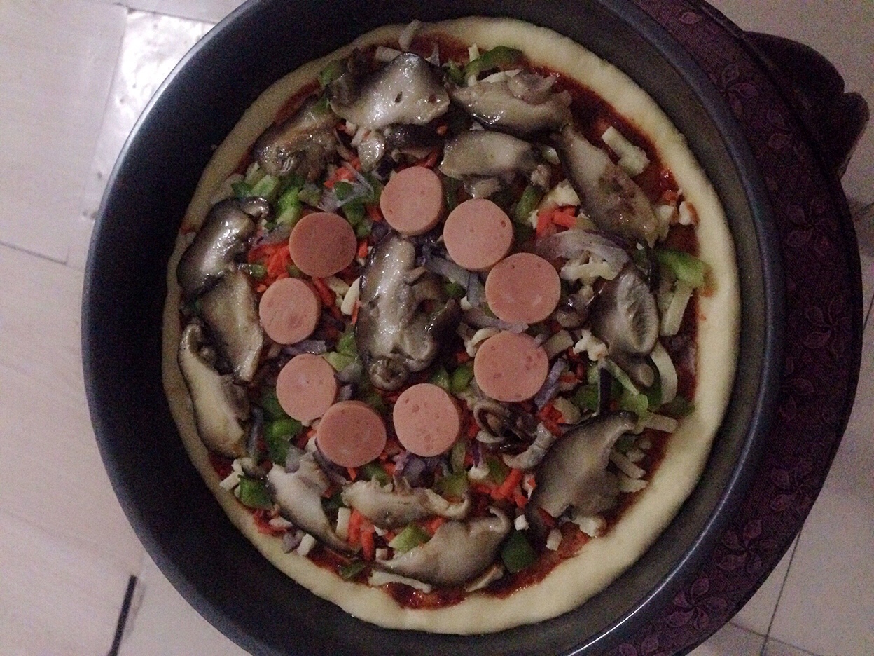 自制香菇火腿披薩的做法 步骤6