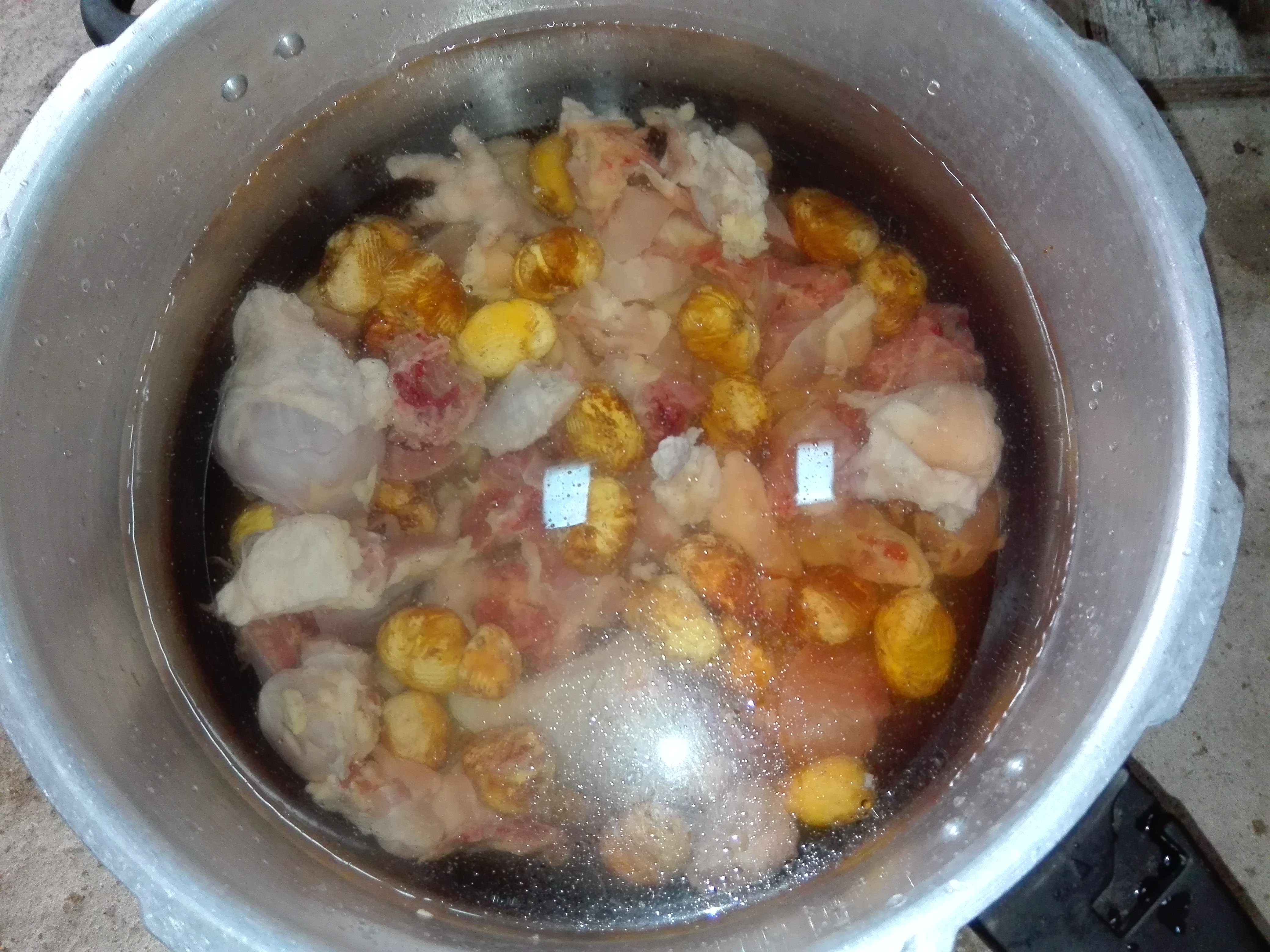 栗子雞湯（高壓鍋版）的做法 步骤3