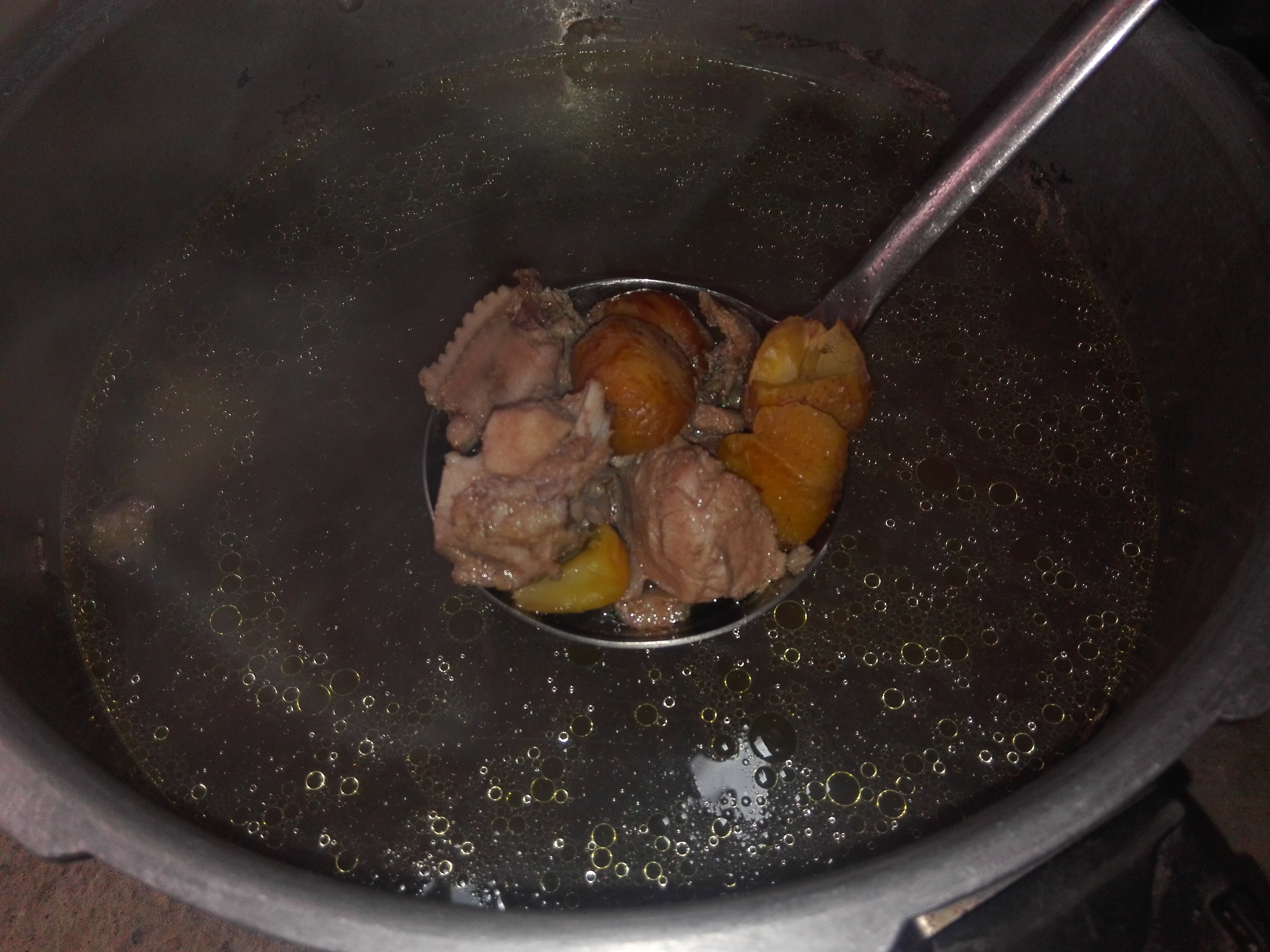 栗子雞湯（高壓鍋版）的做法 步骤4