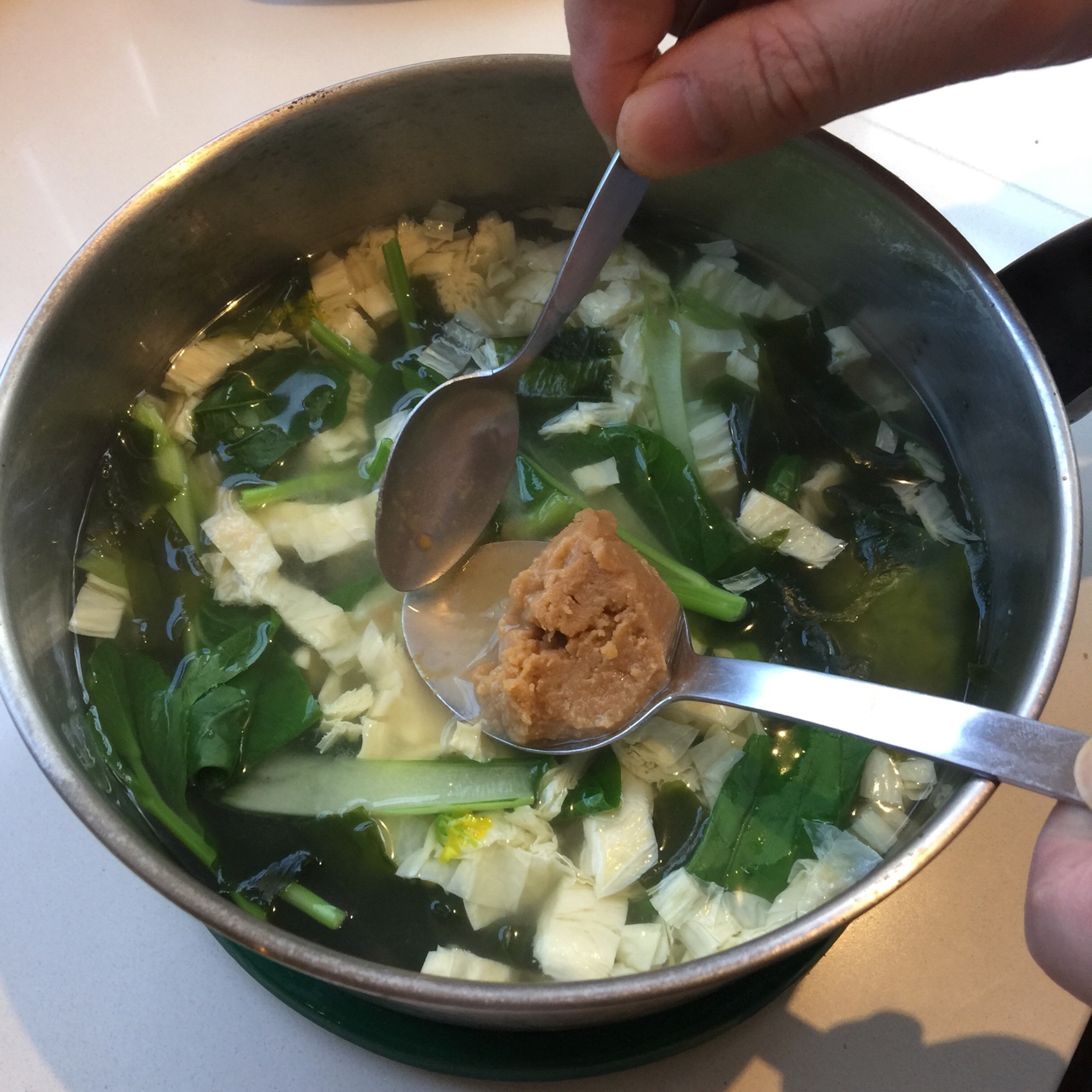 日常簡單味噌湯的做法 步骤5