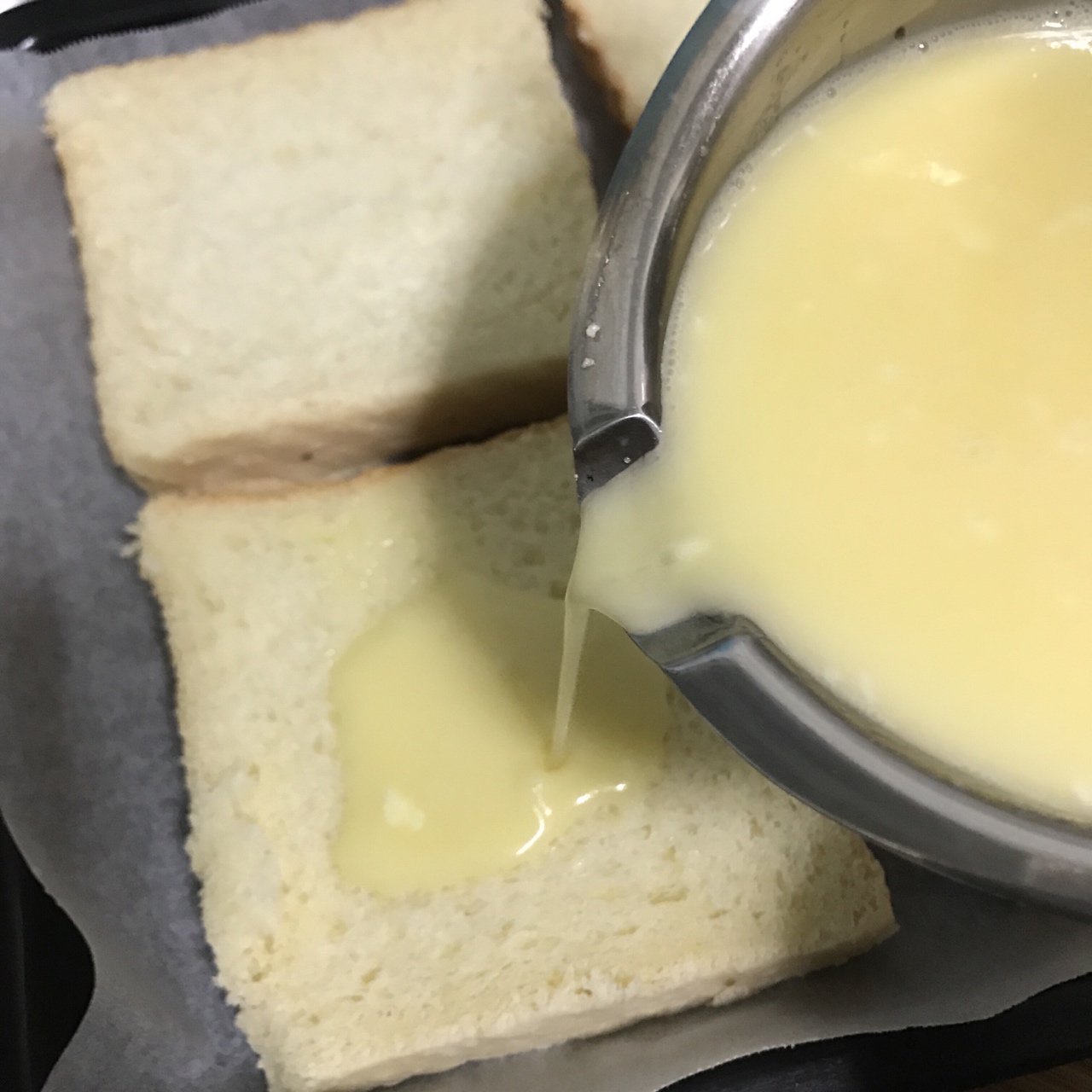 外脆里軟的奶香乳酪片的做法 步骤5