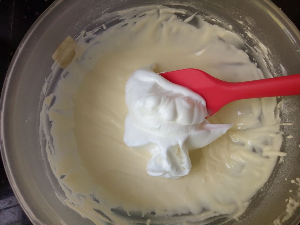 不加一滴油的酸奶蛋糕的做法 步骤5