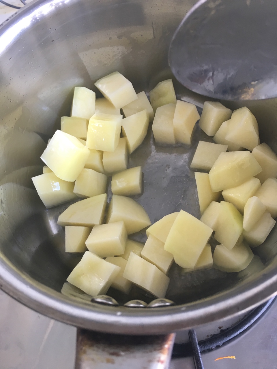 寶寶奶香土豆花菜濃湯6M+的做法 步骤5