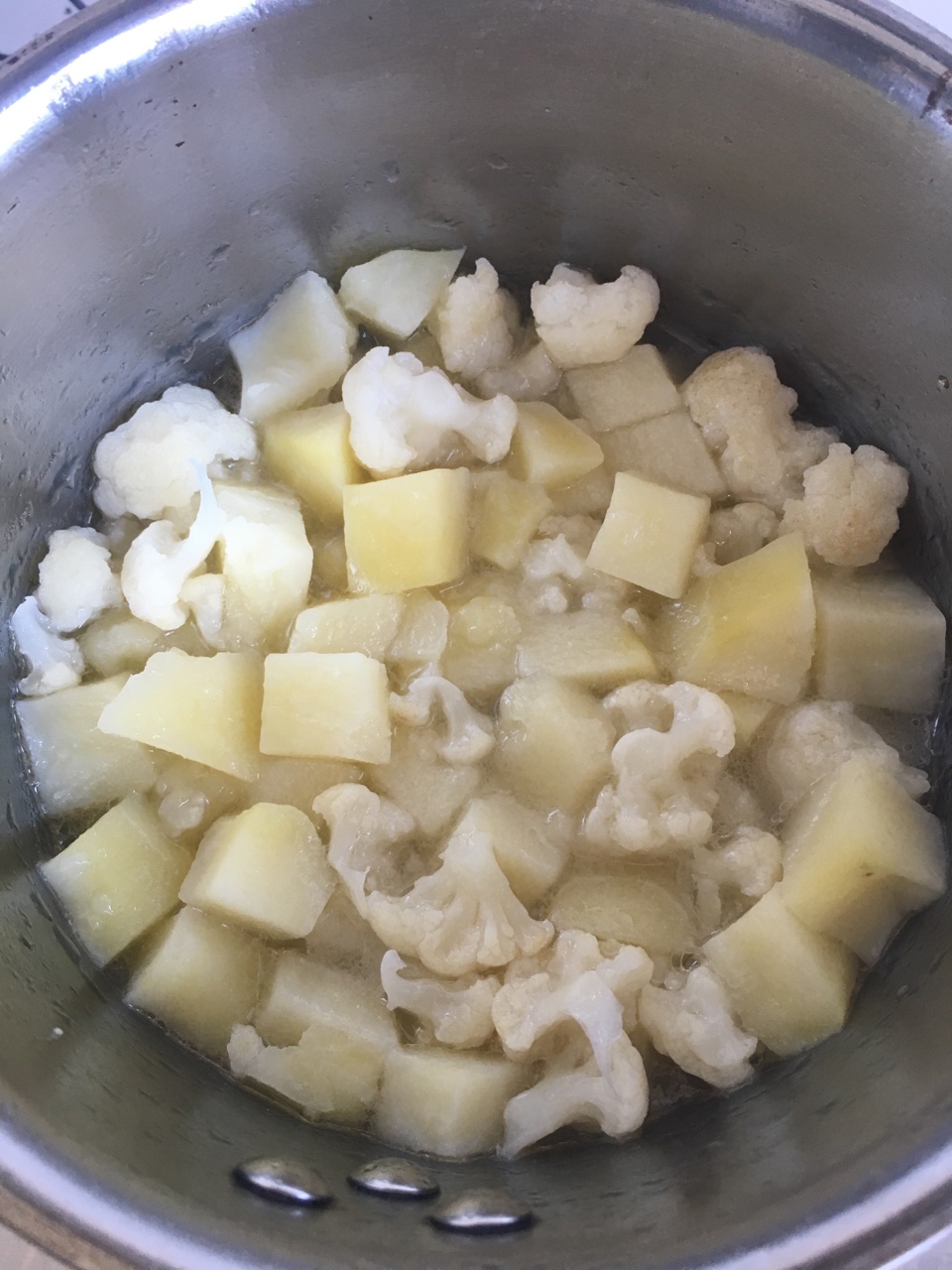寶寶奶香土豆花菜濃湯6M+的做法 步骤8