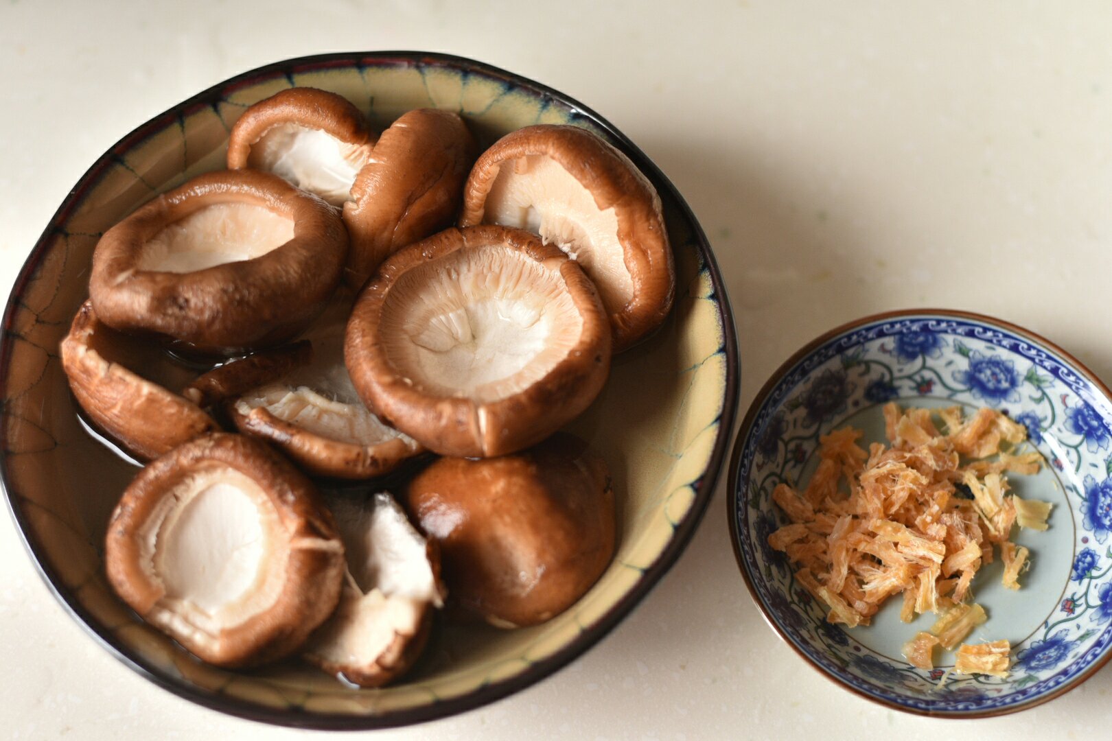 電飯煲香菇海鮮油飯的做法 步骤1