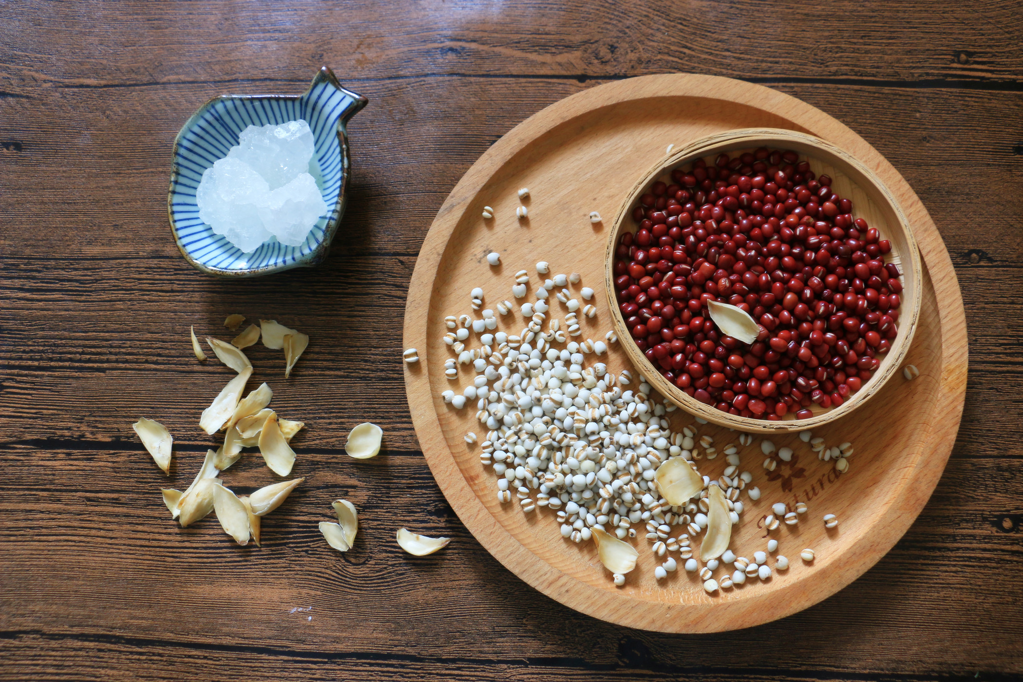 紅豆薏米糖水的做法 步骤1