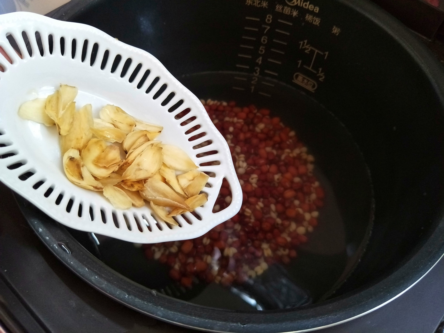 紅豆薏米糖水的做法 步骤4
