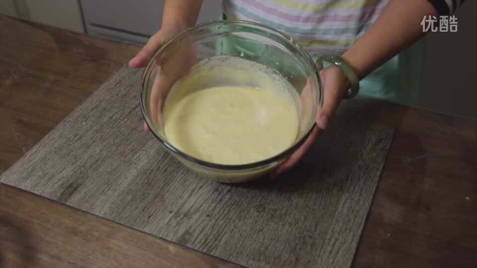 《糯米團子的廚房日記》 藍莓麥芬蛋糕的做法 步骤5