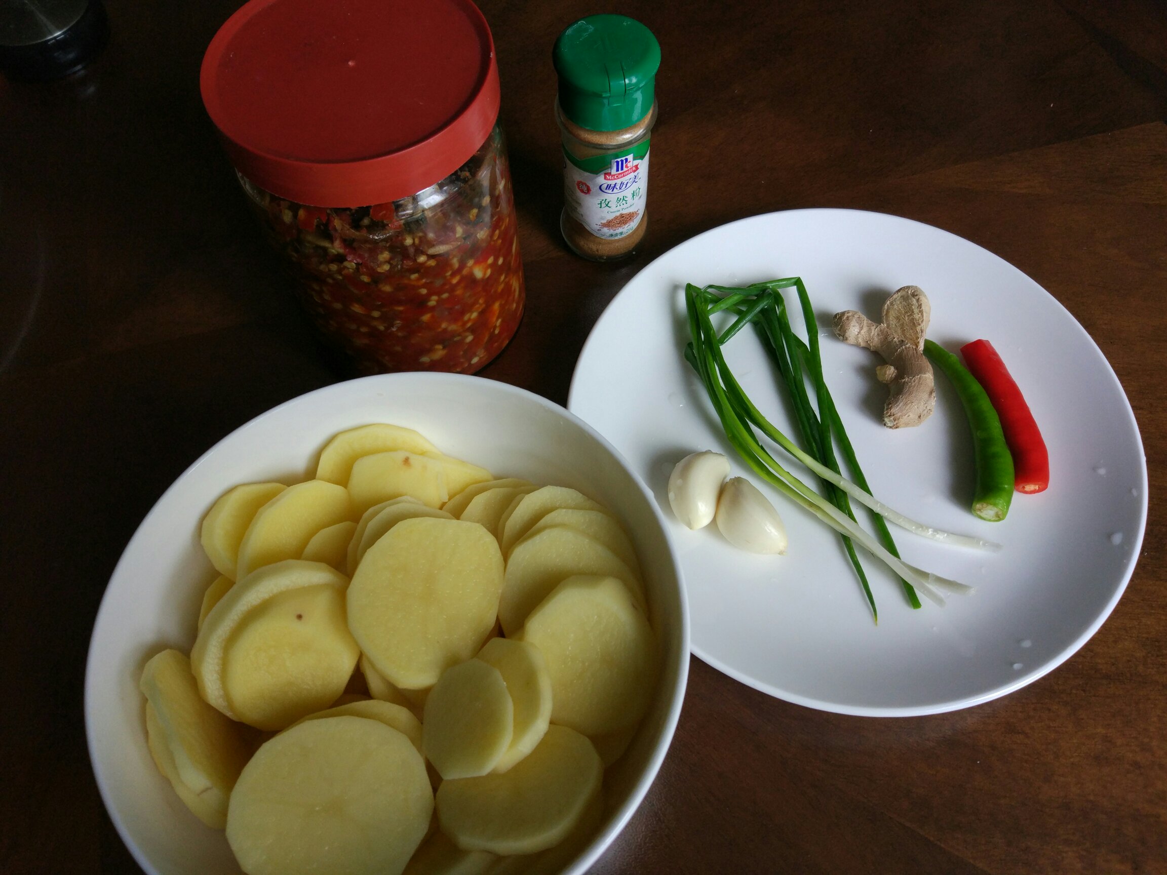 孜然香辣土豆片的做法 步骤1