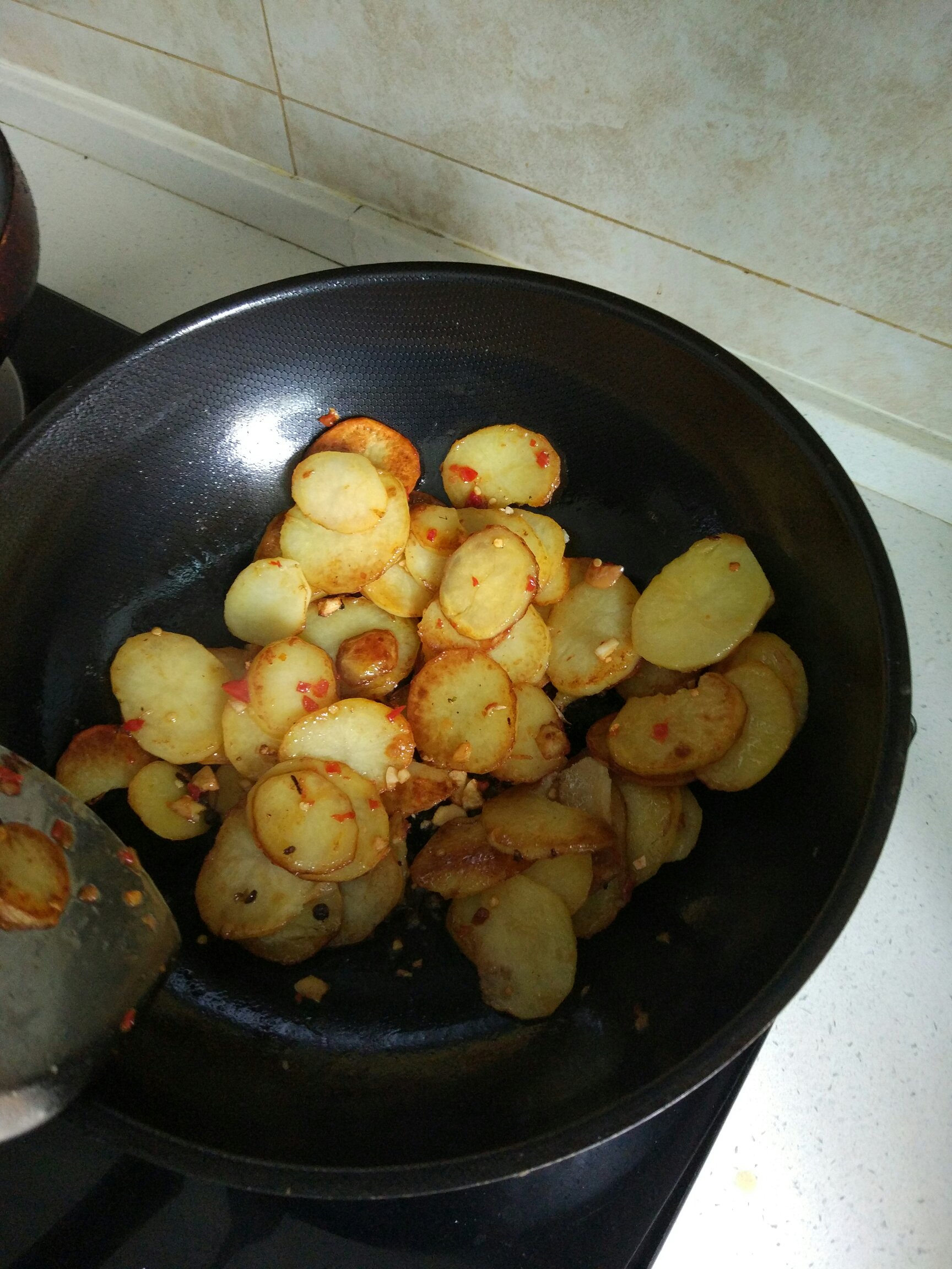 孜然香辣土豆片的做法 步骤5