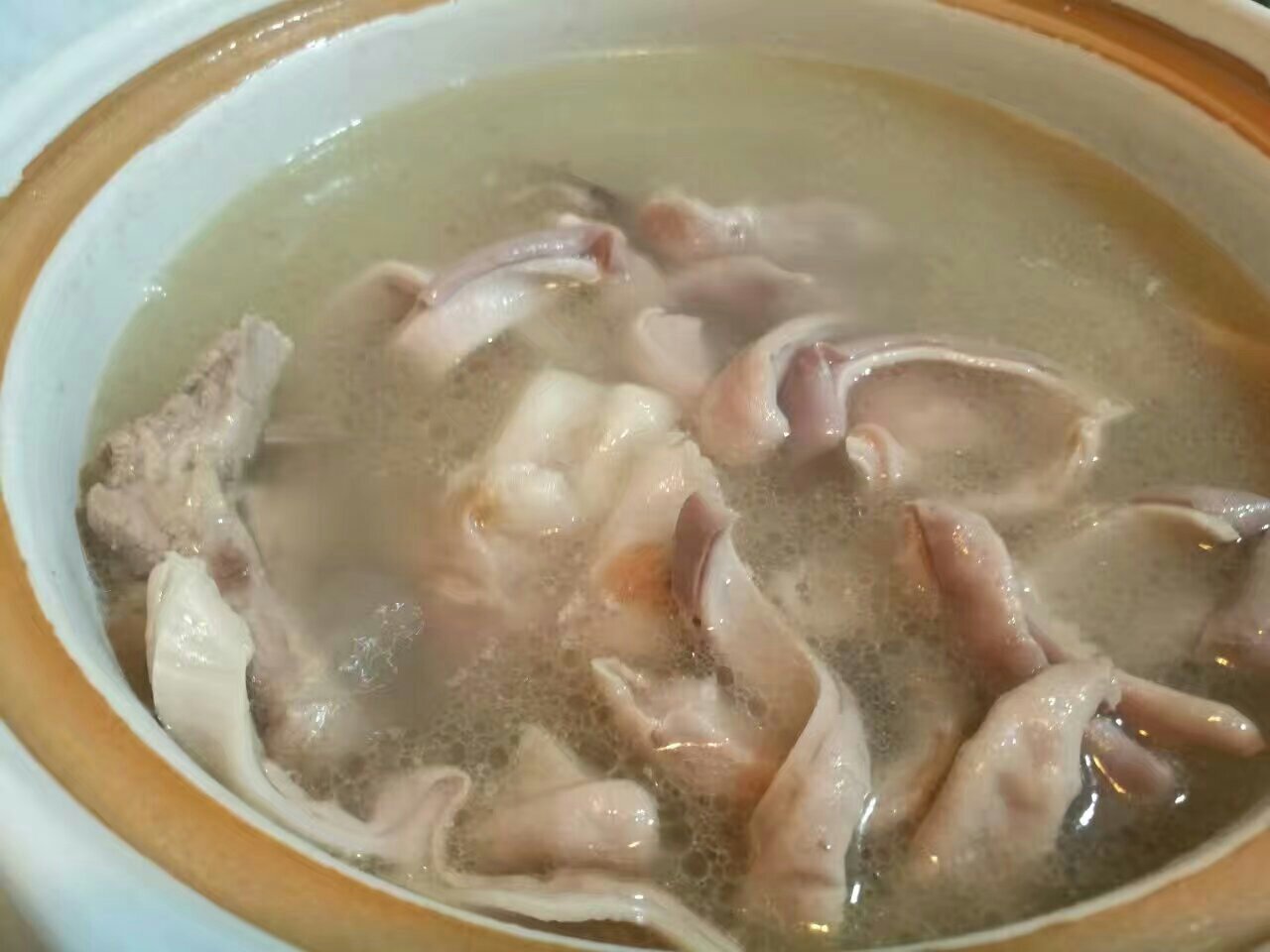 筒子骨豬肚湯的做法 步骤1